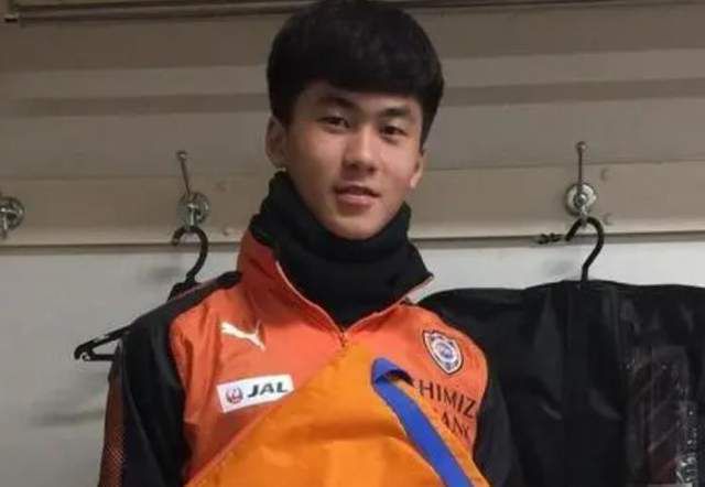 亚洲裸舞