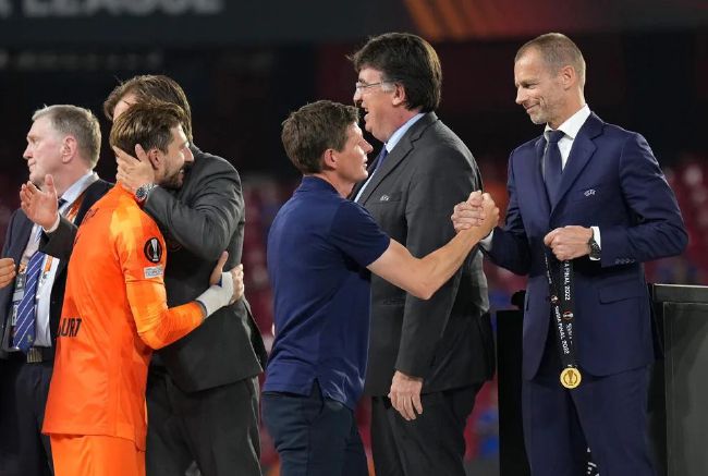 午夜社区