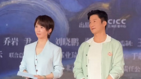久久久美女视频